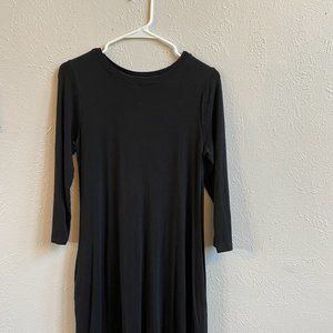 Black light skater dress with pockets